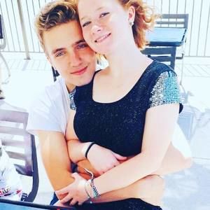 Meet your Posher, Aimy